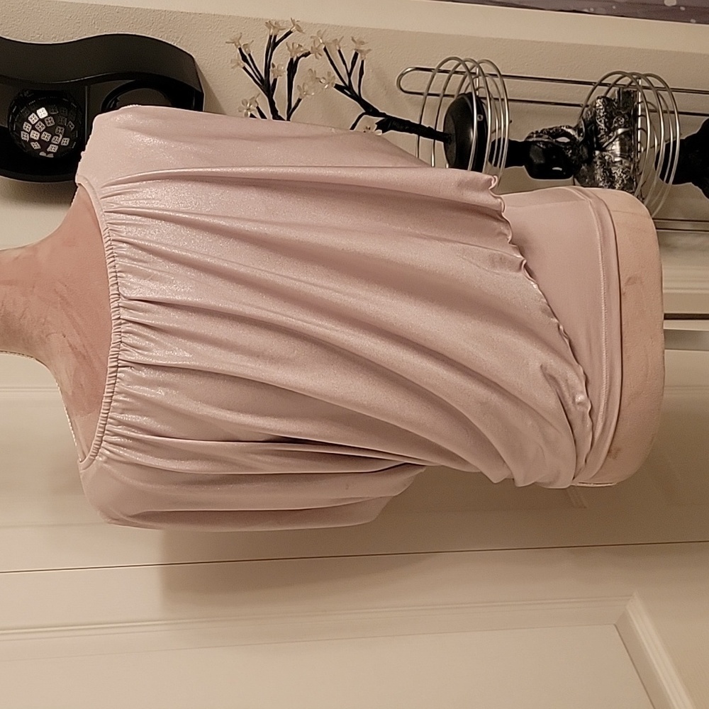 Unique Jennifer Lopez Champagne Colored Jeweled Sleeveless Drape Blouse, Size XS - Picture 4 of 8